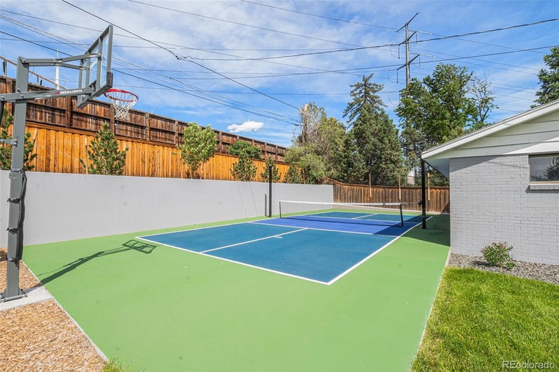 628 Jasmine Way, Denver, CO 80224