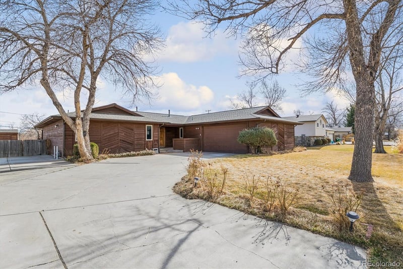 4880 Howell St, Golden, CO 80403