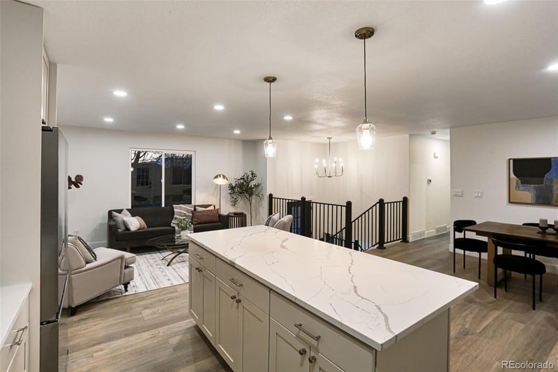 922 Park View St, Castle Rock, CO 80104