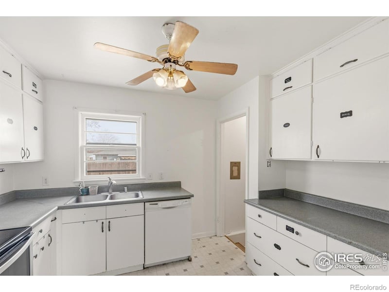 2430 14th Ave Ct, Greeley, CO 80631