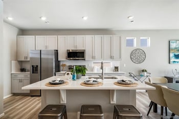 22295 39th Ave, Aurora, CO 80019