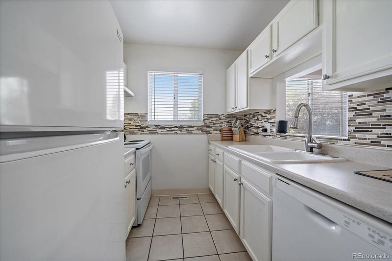 8798 Chase Dr #4, Arvada, CO 80003