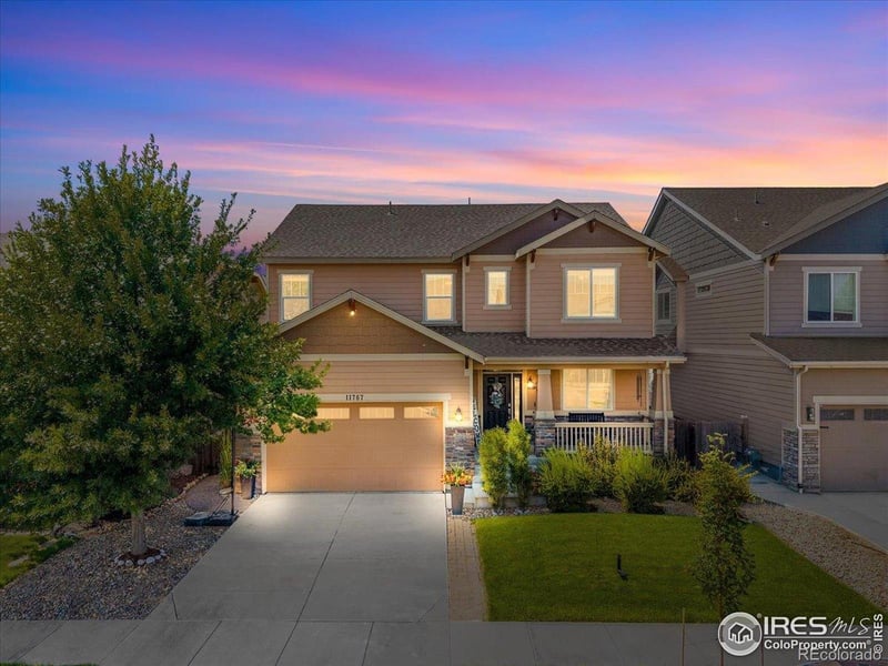 11767 Laredo St, Commerce, CO 80022