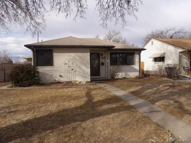 2209 Macon St, Aurora, CO 80010