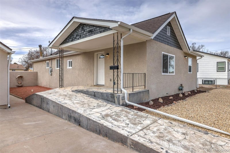 1725 Brown Ave, Pueblo, CO 81004
