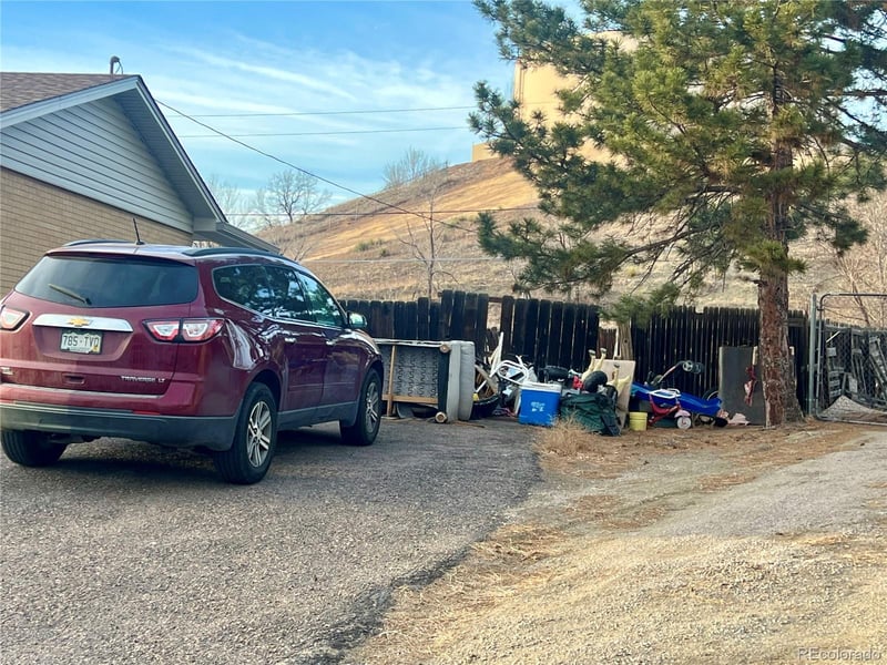 7901 Linda Cir, Denver, CO 80221