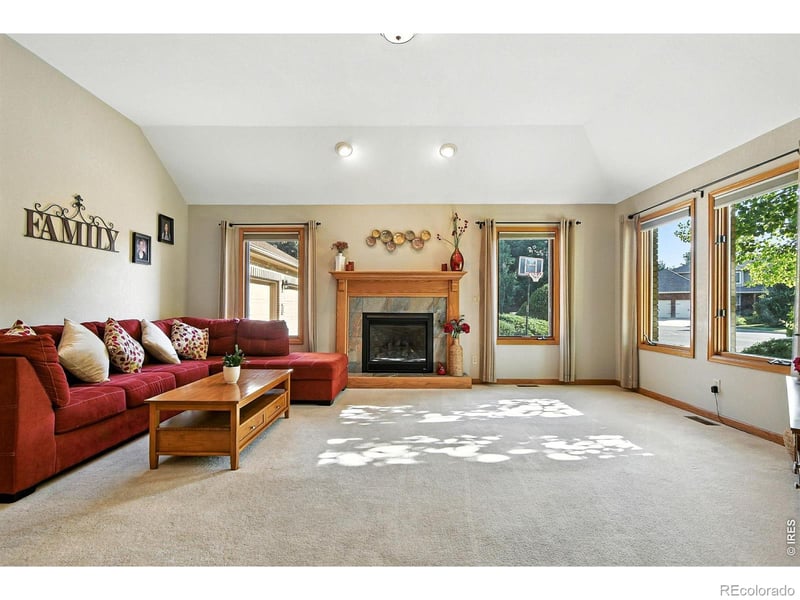2020 Diamond Dr, Longmont, CO 80504