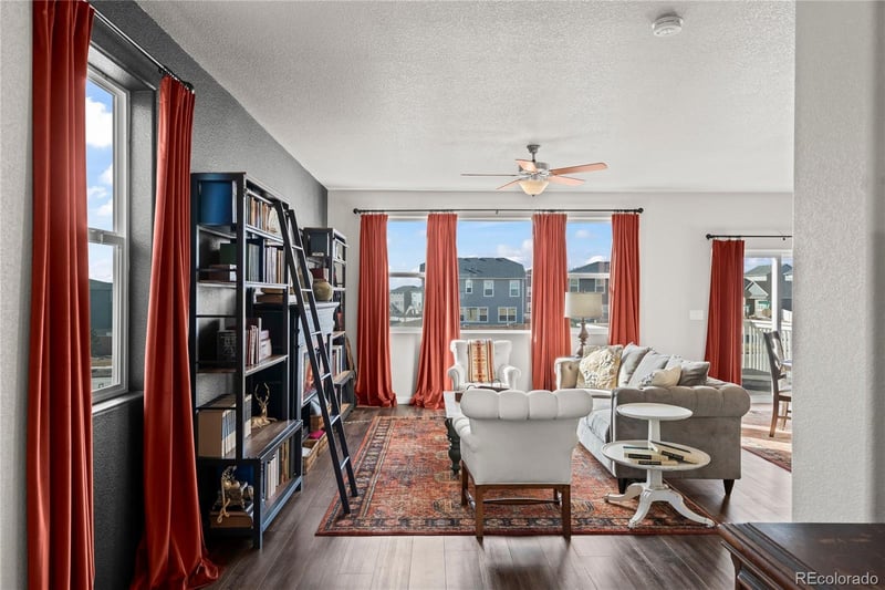 5204 Roundhouse Dr, Colorado Springs, CO 80925