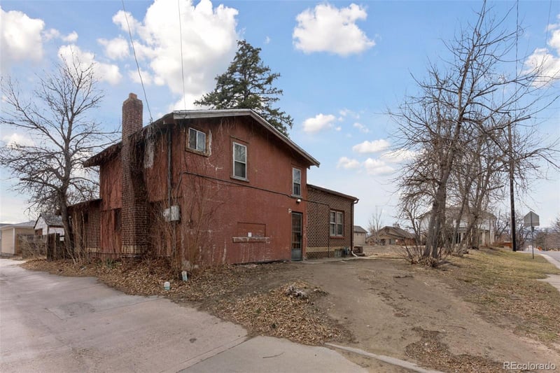 1600 Saint Paul St, Denver, CO 80210