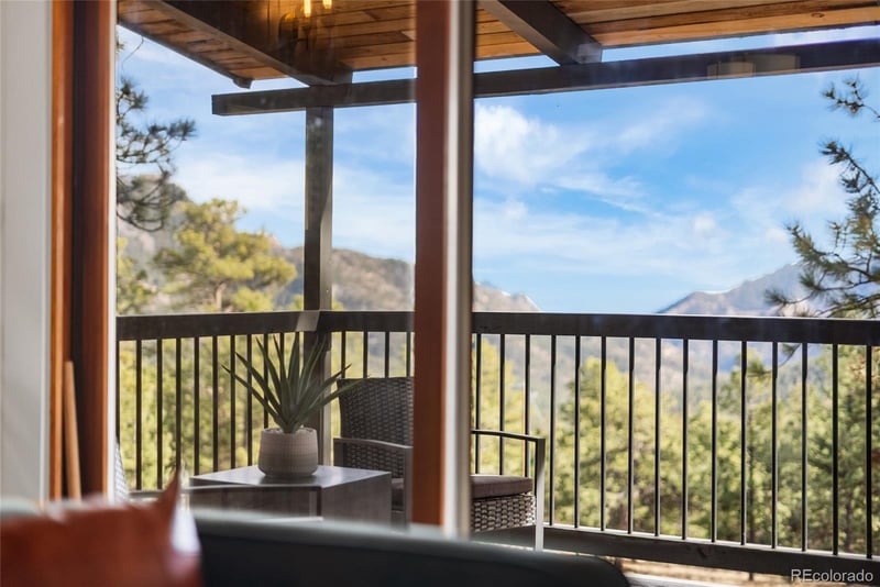 7105 Flagstaff Rd, Boulder, CO 80302