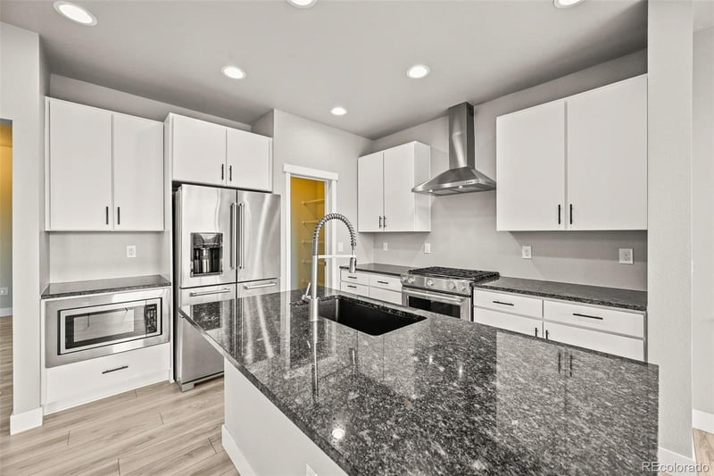 2880 69th Ave, Denver, CO 80221