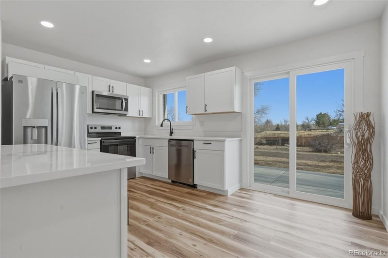 2680 Mobile Way, Aurora, CO 80013