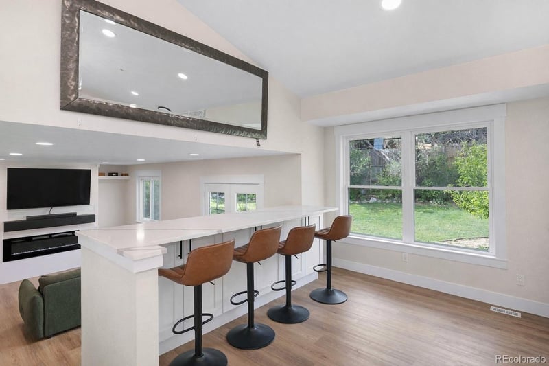 613 Brentwood Ct, Castle Rock, CO 80104