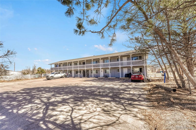 490 E Elm St, Elizabeth, CO 80107