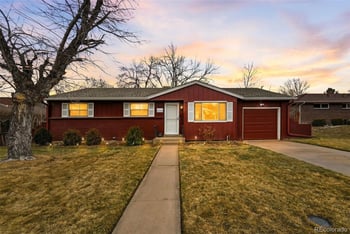 6034 Steele St, Centennial, CO 80121
