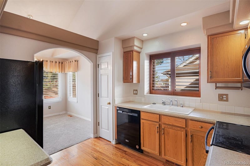 12412 Caspian Dr, Aurora, CO 80014