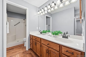 10668 Peakview Dr, Littleton, CO 80127