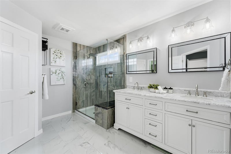 10668 Peakview Dr, Littleton, CO 80127