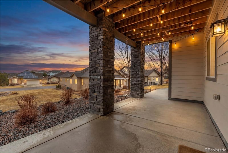 687 Easton Ct, Castle Rock, CO 80104