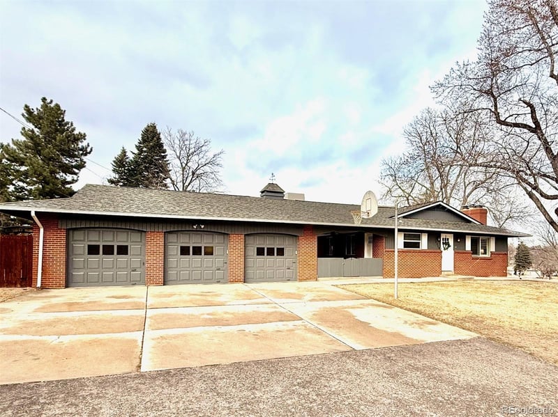 2110 Applewood Dr, Lakewood, CO 80215