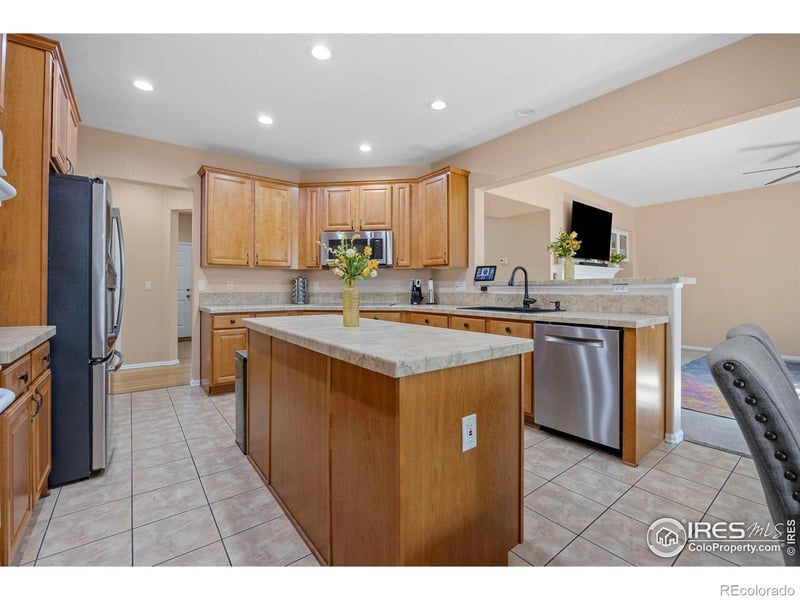 7067 Malaya Ct, Aurora, CO 80016