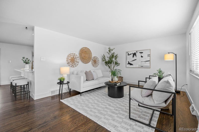 1528 Jamaica St, Aurora, CO 80012