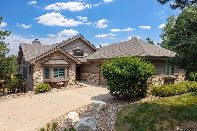 10 Roder Gate Ln, Castle Pines, CO 80108