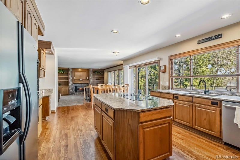 2154 S Parfet Dr, Lakewood, CO 80227