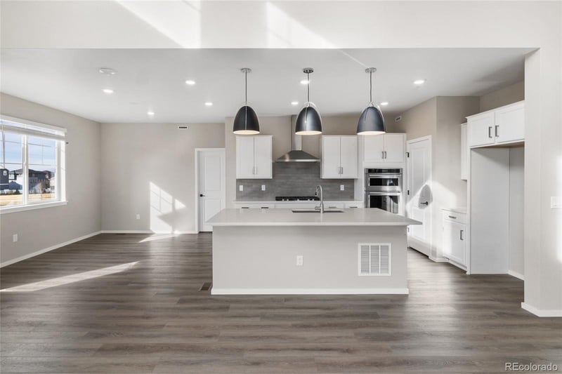 2191 S Irvington St, Aurora, CO 80018