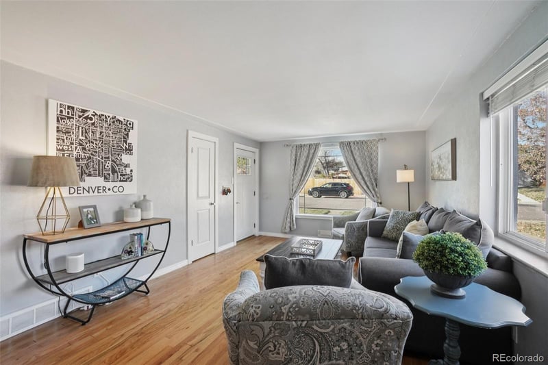 5530 Holland Dr, Arvada, CO 80002