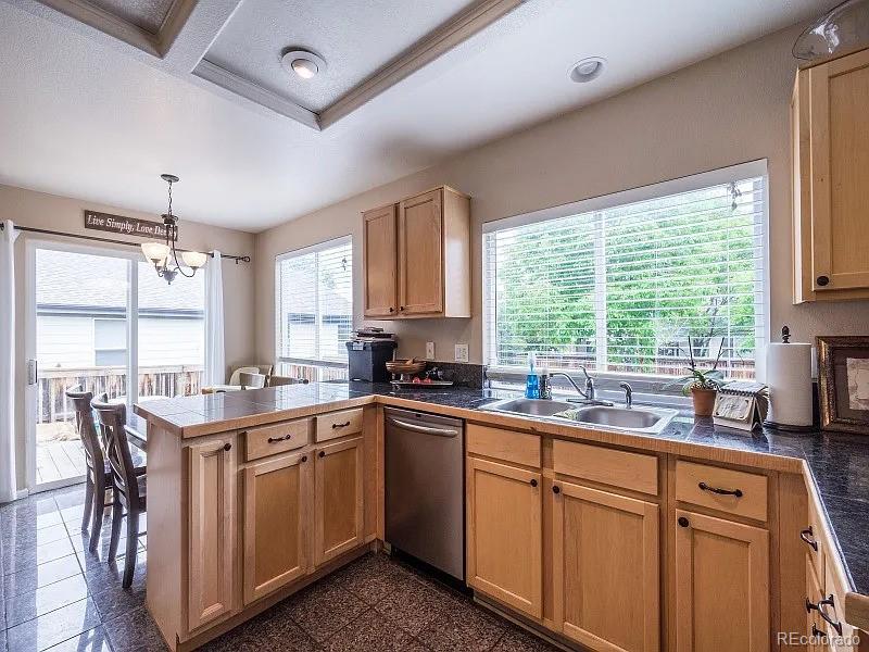 7053 Leopard Dr, Littleton, CO 80124