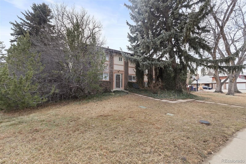 2244 Balsam St, Lakewood, CO 80214