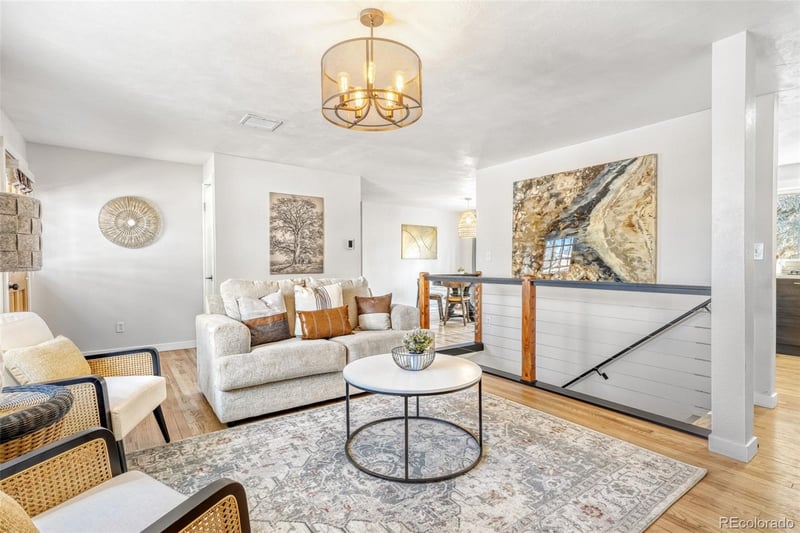 6648 Wellington Ct, Centennial, CO 80121