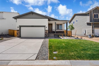 2737 Mosker St, Strasburg, CO 80136