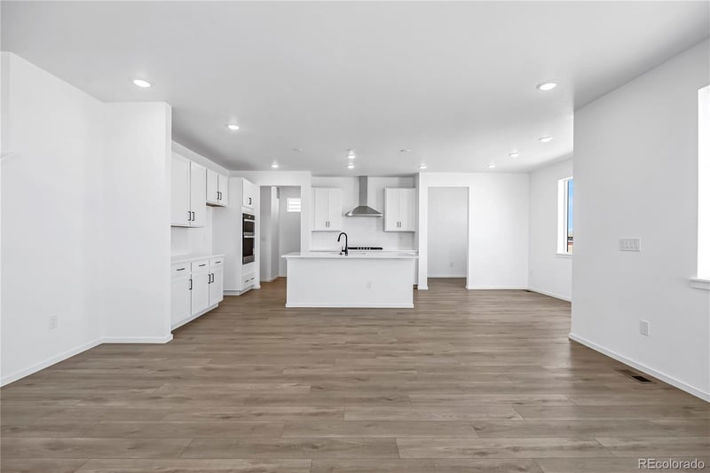 6911 Utica Ave, Longmont, CO 80504
