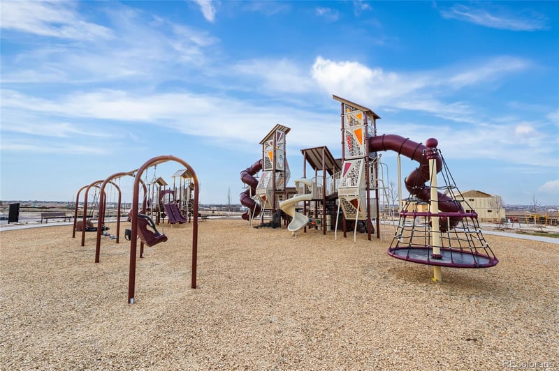 6911 Utica Ave, Longmont, CO 80504