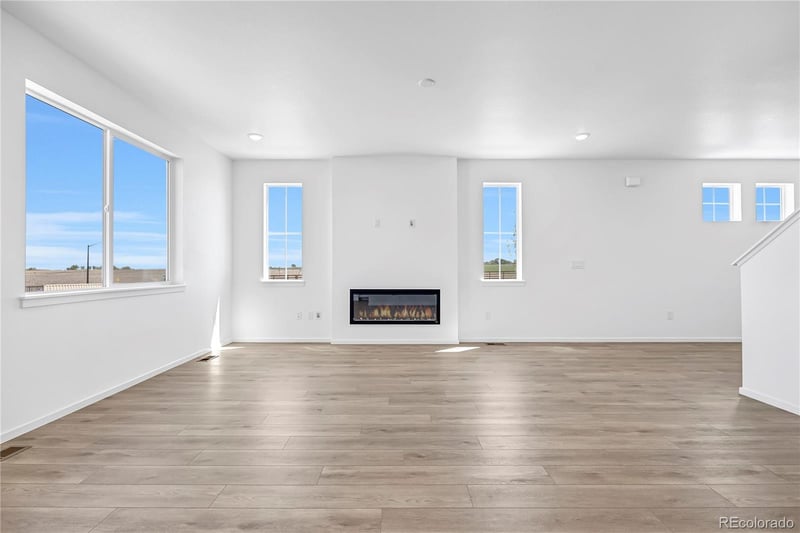 6911 Utica Ave, Longmont, CO 80504