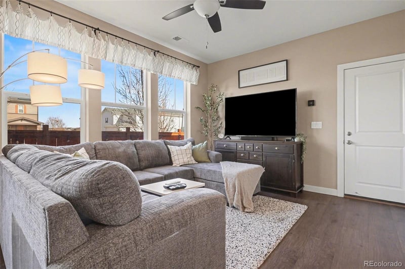 7567 Zante Ct, Aurora, CO 80016