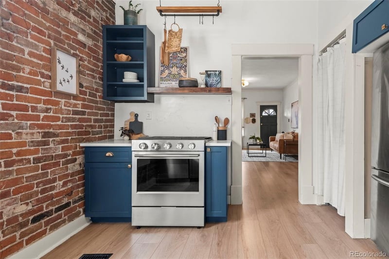 1056 Pennsylvania St, Denver, CO 80209