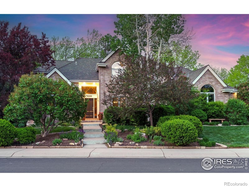 5226 Fox Hills Dr, Fort Collins, CO 80526