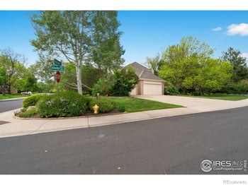 5226 Fox Hills Dr, Fort Collins, CO 80526