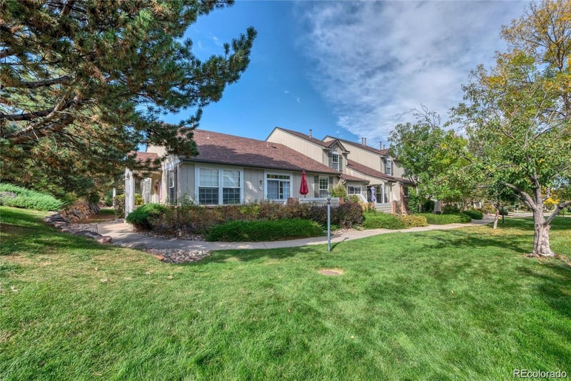 893 Evanston Cir, Aurora, CO 80012