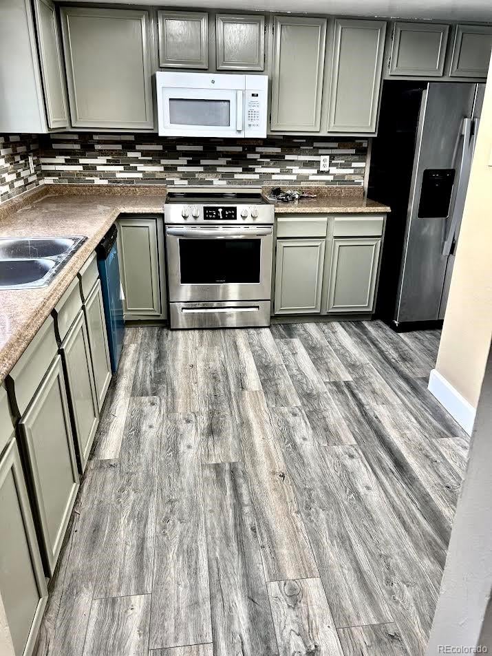 2490 Worchester Ct #B, Aurora, CO 80014