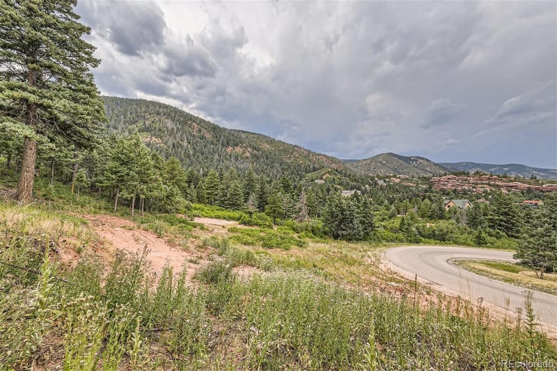 7100 Fox Cir, Larkspur, CO 80118