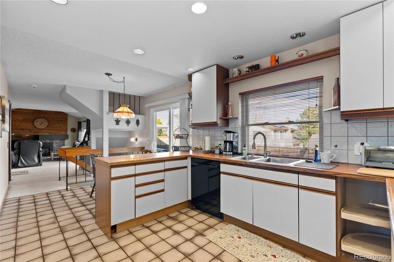 3704 Mission Pw, Aurora, CO 80013