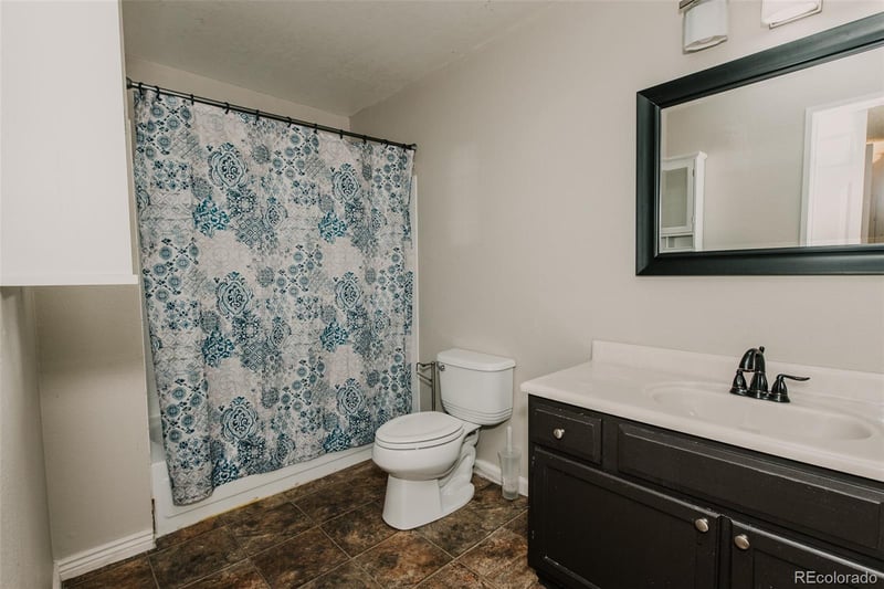 431 Wright St #203, Lakewood, CO 80228