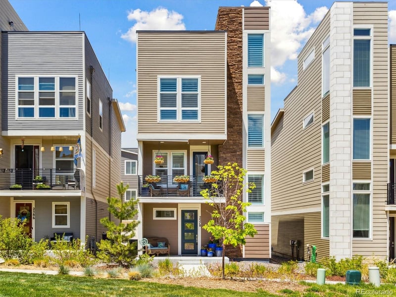 2578 Palau Way, Castle Rock, CO 80109