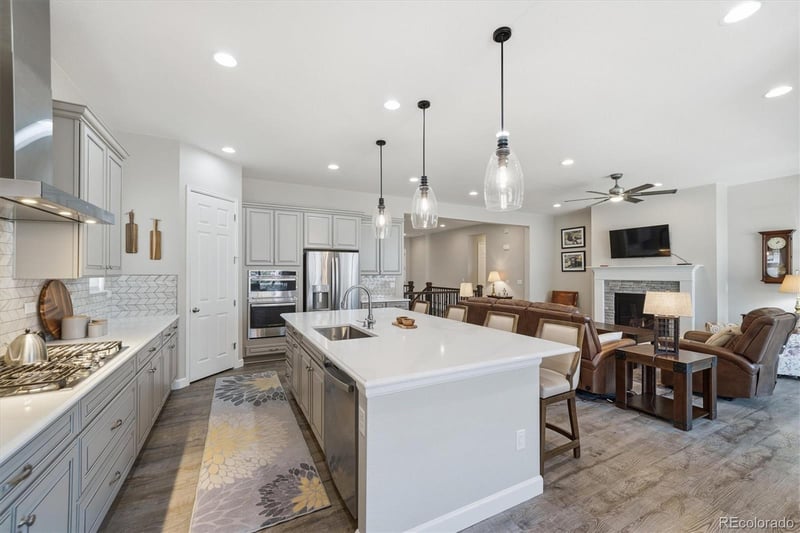 9035 Basalt Ln, Littleton, CO 80125