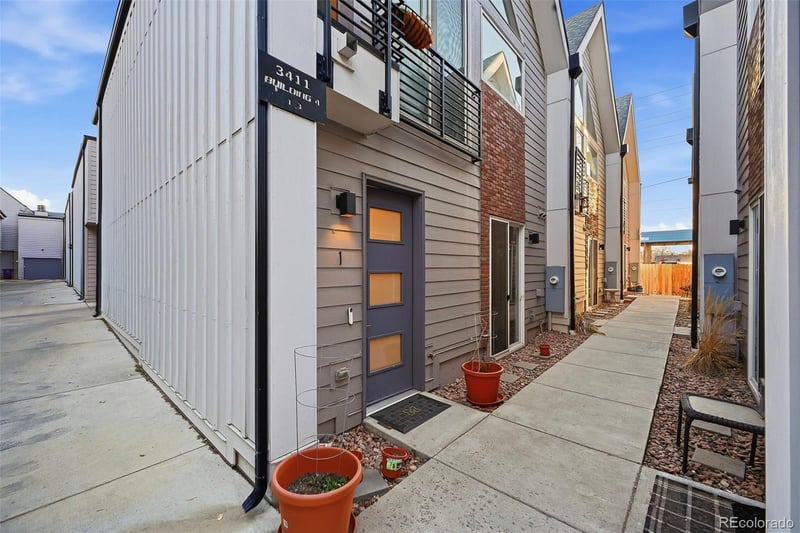 3411 Albion St #4-1, Denver, CO 80207