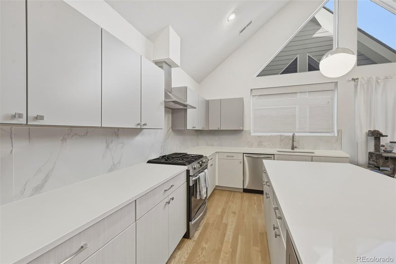 3411 Albion St #4-1, Denver, CO 80207